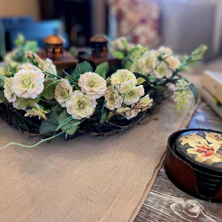 Traditional Mandola Willa *