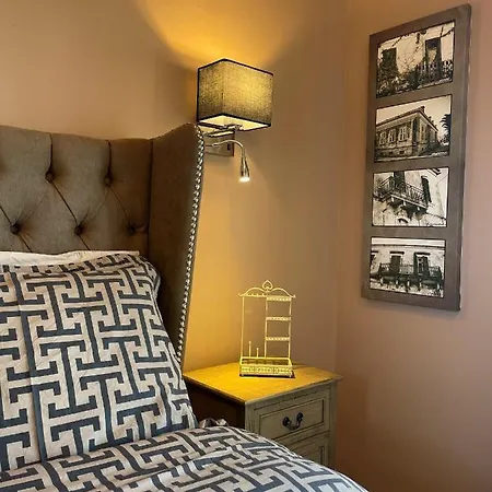 Willa Traditional Mandola *